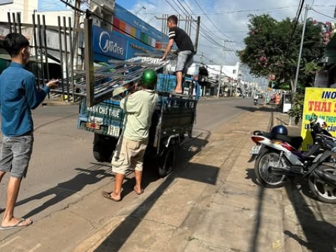 Lắp đặt trọn bộ lan can, cầu thang inox tại Long Khánh