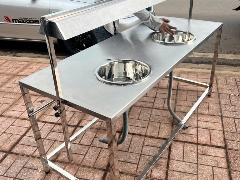 Bàn làm yến bằng inox tại Long Khánh